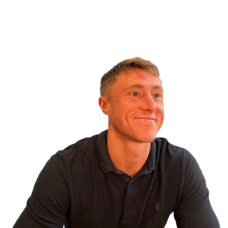 Headshot of Carl Oliver